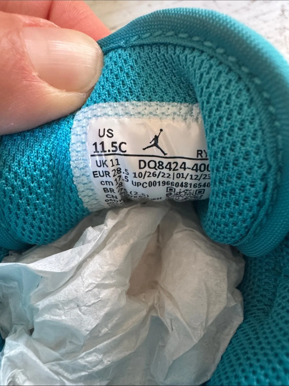 Jordan Kids' Teal and White Mid Sneakers 11.5
